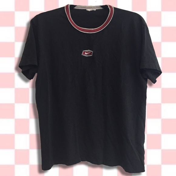 Nike Tops - • Nike • Vintage T-shirt